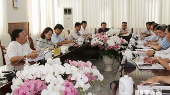 UBND tỉnh họp nghe phương án điều chỉnh chỉ tiêu quy hoạch, kế hoạch sử dụng đất và triển khai lập kế hoạch sử dụng đất năm 2025
