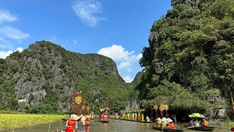 Ninh Bình-Điểm sáng trên bản đồ du lịch Việt Nam