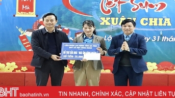 Trưởng ban Tuyên giáo Tỉnh ủy vui tết sum vầy với người lao động Lộc Hà
