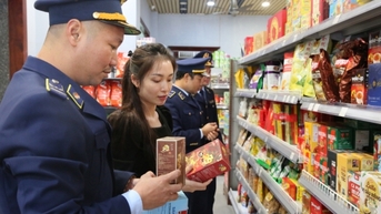 Siết chặt kiểm soát thị trường