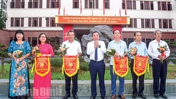 Học tập và làm theo Bác tạo động lực xây dựng thành phố giàu đẹp văn minh