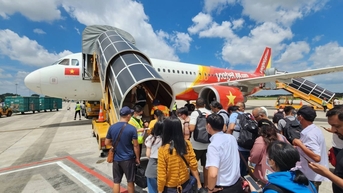 ក្រុមហ៊ុនអាកាសចរណ៍បន្ថែមជើងហោះហើររាប់រយ ប៉ុន្តែសំបុត្រហោះហើរ Tet នៅតែលក់អស់