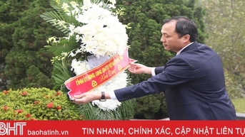Lãnh đạo Hà Tĩnh dâng hương các địa chỉ đỏ nhân kỷ niệm 94 năm thành lập Đảng