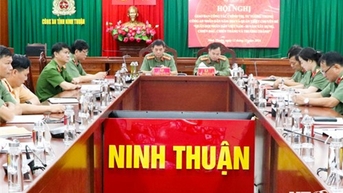 Giao ban công tác chính trị tư tưởng trong Công an nhân dân năm 2024