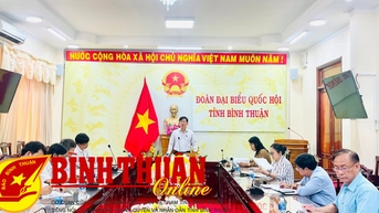 ផ្តោតលើការប្រមូលមតិសាធារណៈក្នុងការតាក់តែងឯកសារច្បាប់