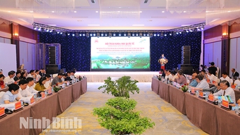 Hội thảo khoa học quốc tế Phát huy vai trò giá trị Di sản Văn hóa và Thiên nhiên thế giới Quần thể danh thắng Tràng An trong xây dựng Đô thị Di sản thiên niên kỷ và kết nối các thành phố di sản thế giới