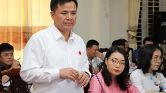 Thảo luận tại Tổ 2: Đại biểu thẳng thắn trao đổi nhiều vấn đề cử tri quan tâm