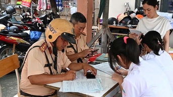 Hơn 19.000 học sinh vi phạm giao thông, 36 em có nồng độ cồn