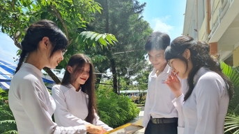 Tiếp bước dưới cờ Đảng