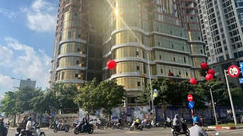 Nhà nước sẽ can thiệp thị trường BĐS nếu giá biến động mạnh; Danh tính chủ tòa nhà dát kính vàng ở Hà Nội