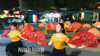 Phụ nữ Hoa Lư Nhiều hoạt động văn hóa văn nghệ mang tới Tuần Du lịch Ninh Bình Sắc vàng Tam Cốc Tràng An