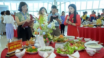 15 đội tham gia Hội thi nấu ăn “Bữa cơm gia đình