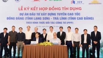 Ký kết hợp đồng tín dụng trị giá 2.300 tỷ đồng cho cao tốc Đồng Đăng
