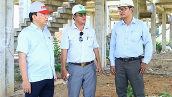 Lãnh đạo UBND tỉnh kiểm tra dự án Phát triển Khu nhà ở khu dân cư Tháp Chàm 1