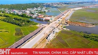Gấp rút thi công các tuyến đường trọng điểm tại Khu kinh tế Vũng Áng
