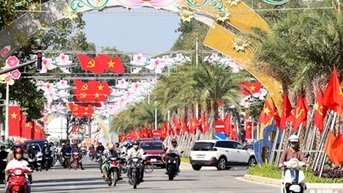 Xây dựng Đảng, hệ thống chính trị trong sạch, vững mạnh, “tăng tốc” thực hiện thắng lợi Nghị quyết Đại hội Đảng bộ tỉnh lần thứ XIV