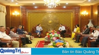 Phó Chủ tịch UBND tỉnh Hoàng Nam tiếp Đoàn đại diện Đại sứ quán Pháp và Tiến sĩ Amandine Dabat