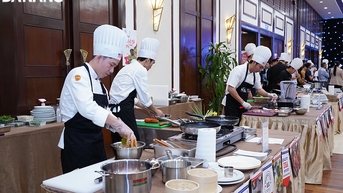 Hơn 40 đầu bếp tham dự cuộc thi 'Đầu bếp tài năng - Danang Chef Talent Competition 2023'