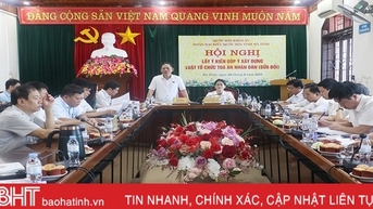 Đoàn ĐBQH Hà Tĩnh lấy kiến góp ý dự thảo Luật Tổ chức tòa án nhân dân (sửa đổi)