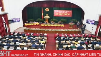 Sáng nay, Kỳ họp 17 HĐND tỉnh Hà Tĩnh tiến hành chất vấn và trả lời chất vấn