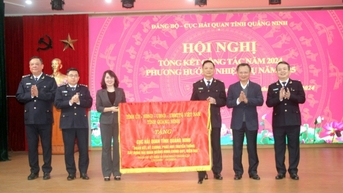 Hải quan Quảng Ninh là 1 trong 10 đơn vị có tổng kim ngạch XNK cao nhất năm 2024
