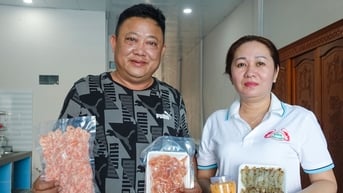 Tôm càng xanh Kiên Giang trúng giá, tôm một nắng lại hút hàng ngày Tết