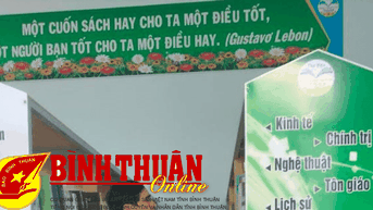 Bí thư Tỉnh ủy thăm Thư viện La Gi