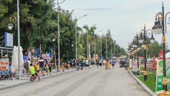 Du lịch phát triển mạnh mẽ ở vùng biên Móng Cái