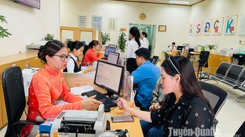 LPBank Tuyên Quang kịp thời hỗ trợ khách hàng sau bão, lũ