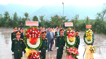 Lãnh đạo tỉnh viếng hương Tượng đài chiến thắng Thượng Đức, Đền tưởng niệm Trường An