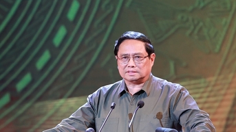 លុប​ចោល​ផ្ទះ​បណ្ដោះ​អាសន្ន និង​ទ្រុឌទ្រោម​ទាំង​អស់ ដើម្បី​កុំ​ឲ្យ​អ្នក​ណា​នៅ​ពី​ក្រោយ​ខ្នង​ក្នុង​សម័យ​រីក​ចម្រើន​ជាតិ។