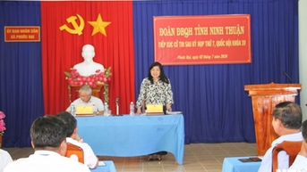 គណៈប្រតិភូរដ្ឋសភាខេត្ត Ninh Thuan បានជួបជាមួយអ្នកបោះឆ្នោតក្រោយសម័យប្រជុំលើកទី ៧ នៃរដ្ឋសភានីតិកាលទី ១៥ នៅឃុំ Phuoc Dai និង Phuoc Nam។