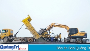 Khí thế khẩn trương trên công trường Cảng hàng không Quảng Trị