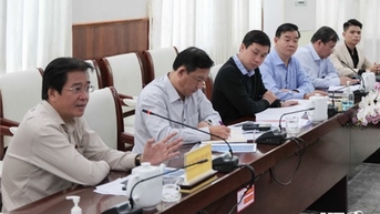UBND tỉnh họp nghe báo cáo liên quan tổ chức Cuộc thi “Nam vương Du lịch thế giới 2025”