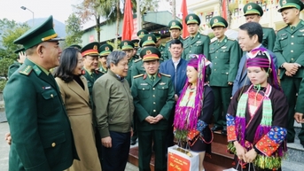 Đồng chí Bí thư Tỉnh ủy thăm, chúc Tết quân và dân trên tuyến biên giới Móng Cái, Hải Hà, Bình Liêu