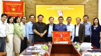 Cụm thi đua Hội Nhà báo các tỉnh, thành phố Trung và Nam Trung Bộ: Tổng kết công tác thi đua, khen thưởng năm 2024