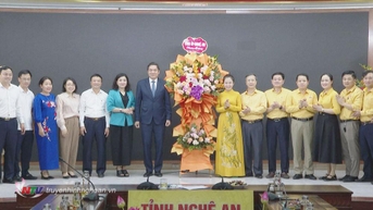 Phó Bí thư Thường trực Tỉnh ủy chúc mừng Ngày truyền thống Mặt trận Tổ quốc Việt Nam