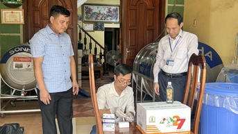 ការត្រួតពិនិត្យសុវត្ថិភាពចំណីអាហារ និងក្រោយការត្រួតពិនិត្យក្រោមការគ្រប់គ្រងនៃវិស័យឧស្សាហកម្ម និងពាណិជ្ជកម្ម