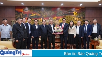 Tập đoàn Công nghiệp Cao su Việt Nam chúc Tết tỉnh Quảng Trị