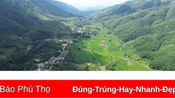 Người Mông dưới chân núi Củm Cò