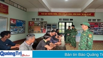 Kịp thời cứu 8 ngư dân gặp nạn gần đảo Cồn Cỏ