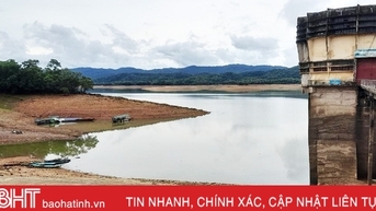 កម្រិតទឹកនៃអាងស្តុកទឹកនៅ Ha Tinh មានភាពប្រសើរឡើងបន្ទាប់ពីមានភ្លៀងធ្លាក់ខ្លាំង