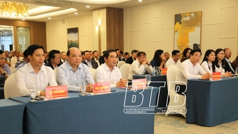 Gặp mặt đảng viên là người có đạo tiêu biểu