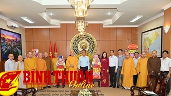 Đoàn chức sắc Phật giáo tỉnh thăm, chúc tết Tỉnh ủy Bình Thuận