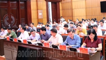 Phấn đấu tốc độ tăng trưởng kinh tế năm 2024 đạt tối thiểu 10,5%