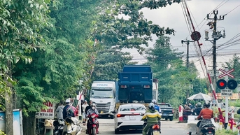 Gấp rút gỡ nút thắt mặt bằng