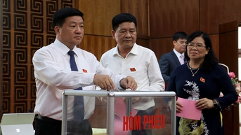 Kỳ họp thứ 16 HĐND tỉnh thông qua 14 nghị quyết