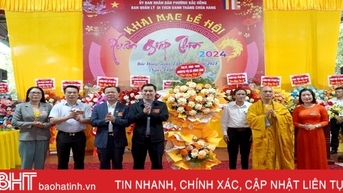 Danh thắng chùa Hang vào hội mùa xuân