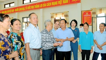 Ngày 2/12, Đoàn Đại biểu Quốc hội tỉnh Hải Dương tiếp xúc cử tri 4 huyện