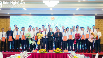 អភិវឌ្ឍតំបន់ភាគខាងជើងកណ្តាល និងឆ្នេរកណ្តាល ជាមួយនឹងសេដ្ឋកិច្ចសមុទ្ររឹងមាំ